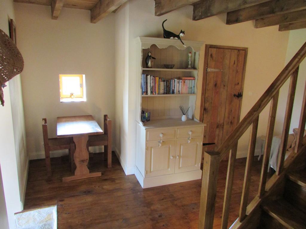 Les Puvinieres Guest House Breuil-Barret Bagian luar foto